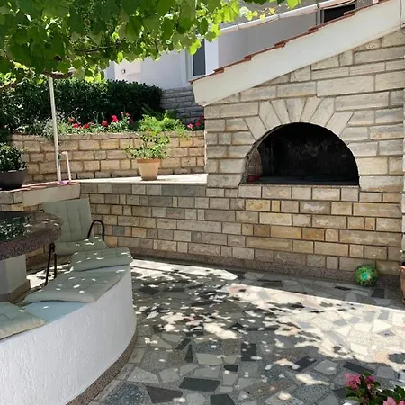 Apartament Rose 3 *